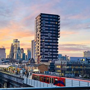 City View Sunset Luxurious Apartment In London Zone-1 Including One Family Twin Room With Its Own Stunning Private Terrace